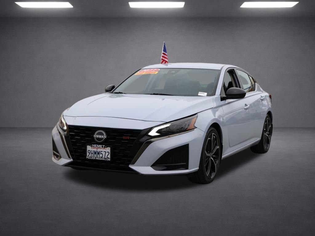 Used 2023 Nissan Altima 2.5 SR image 8