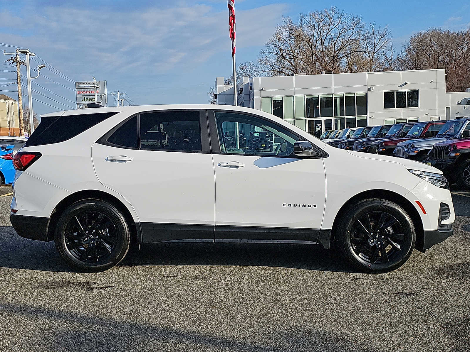 Used 2023 Chevrolet Equinox LS w/ LS Convenience Package AWD/4WD image 7