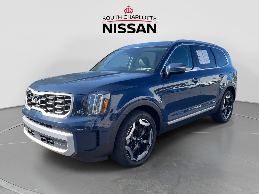 Used 2025 Kia Telluride S FWD image 4