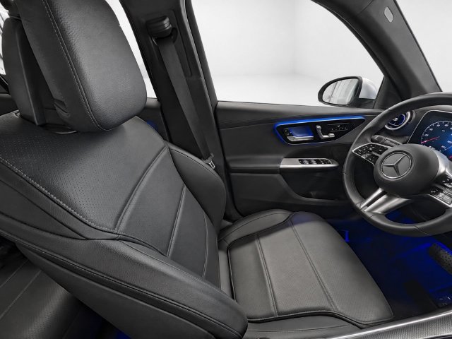 Certified 2023 Mercedes-Benz GLC 300 4MATIC image 17
