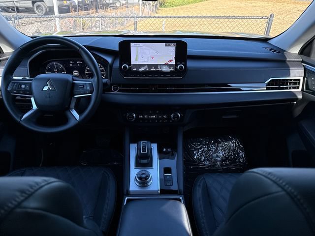 Used 2023 Mitsubishi Outlander SEL AWD/4WD image 8