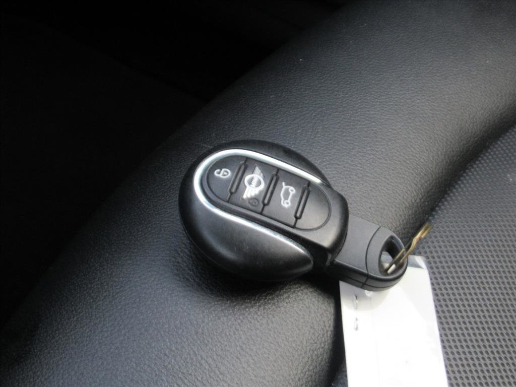 Used 2016 MINI Cooper Convertible image 25