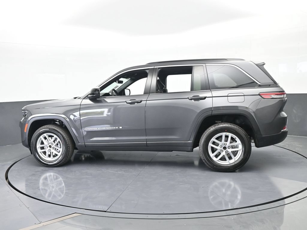 New 2026 Jeep Grand Cherokee Laredo X AWD/4WD image 3