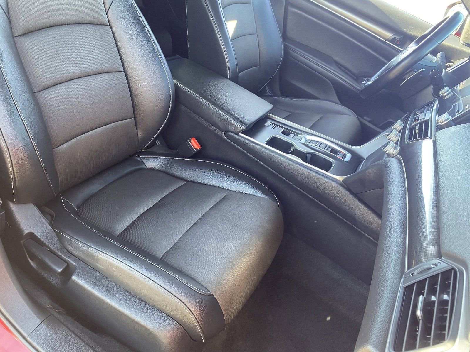 Used 2022 Honda Accord Sport image 11