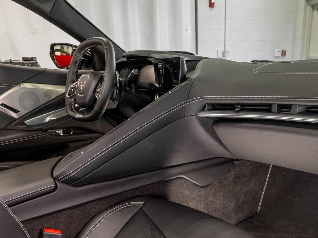 Used 2024 Chevrolet Corvette Z06 RWD image 19
