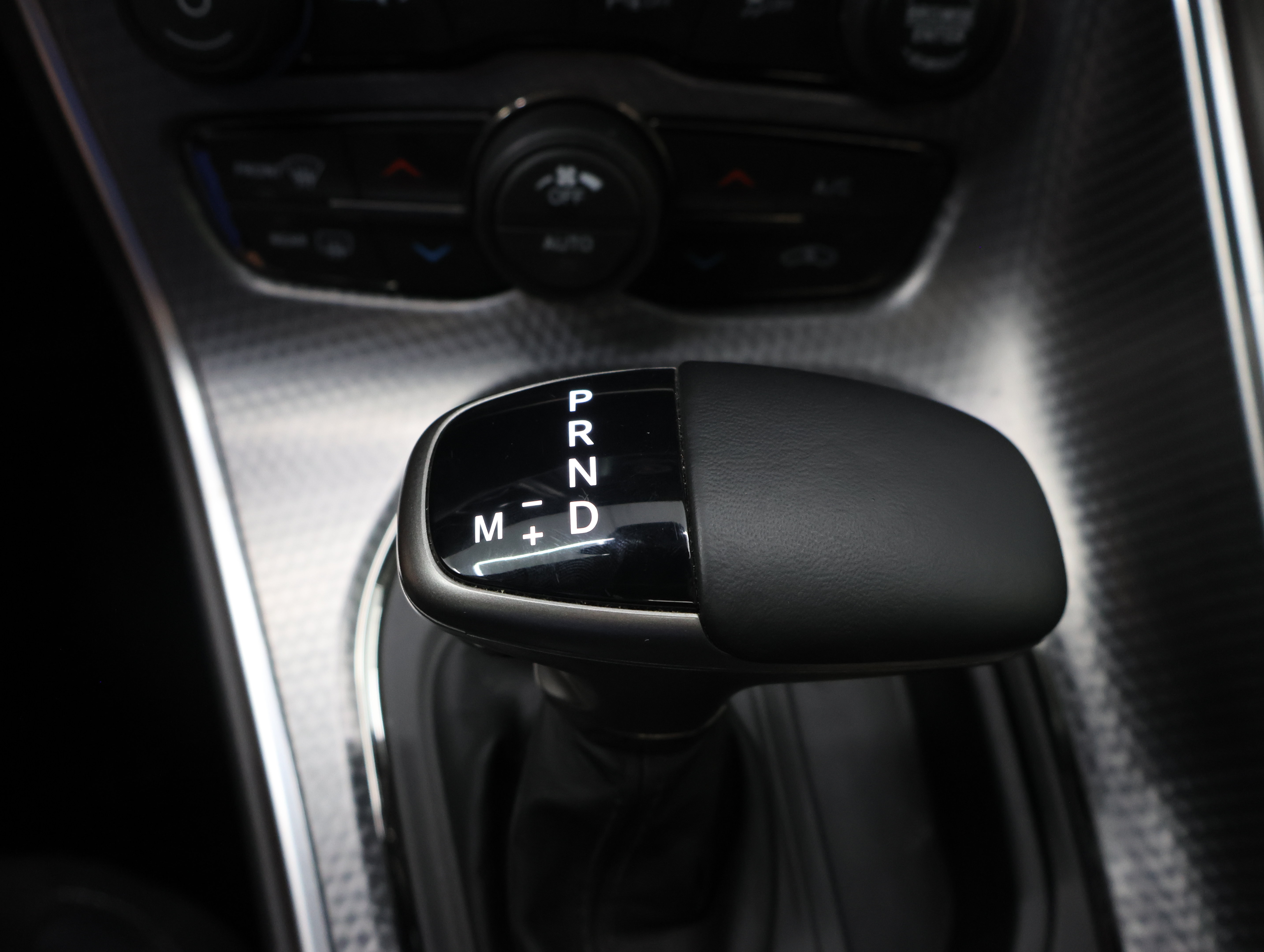 Used 2017 Dodge Challenger SRT Hellcat RWD image 61