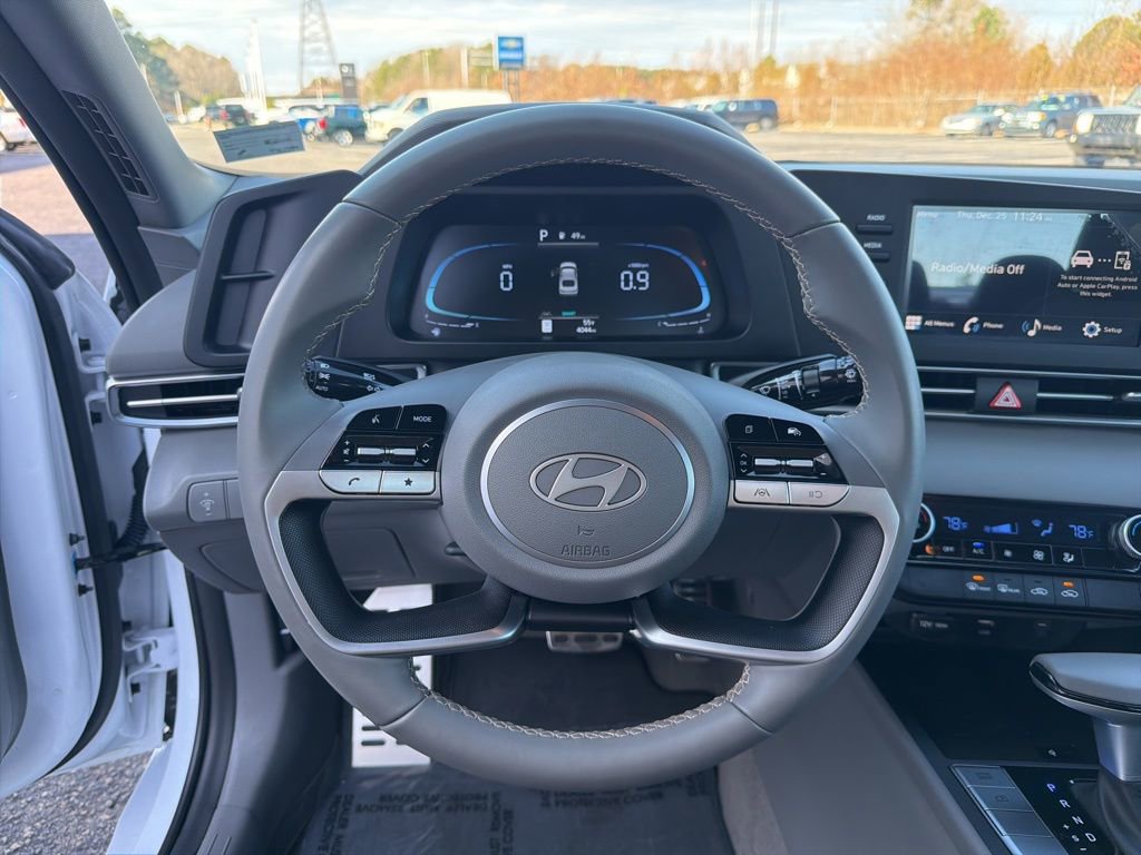 New 2025 Hyundai Elantra Sport image 14