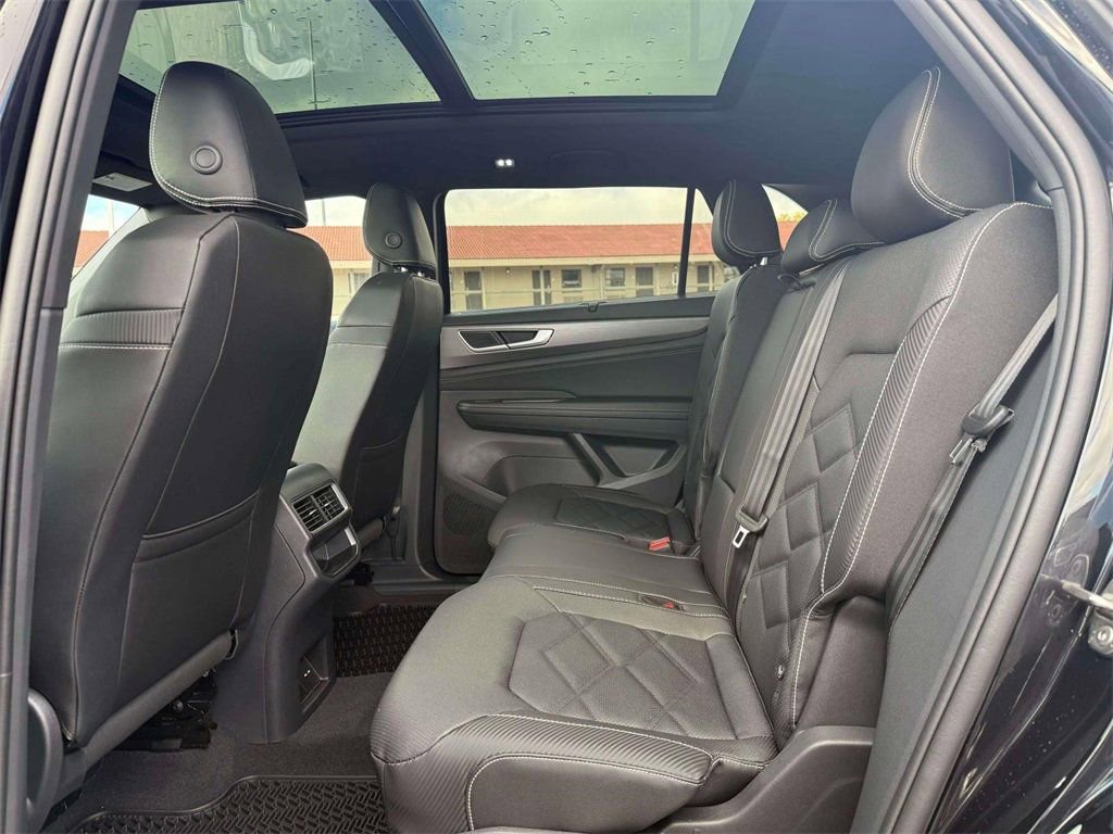 New 2026 Volkswagen Atlas Cross Sport SE image 25