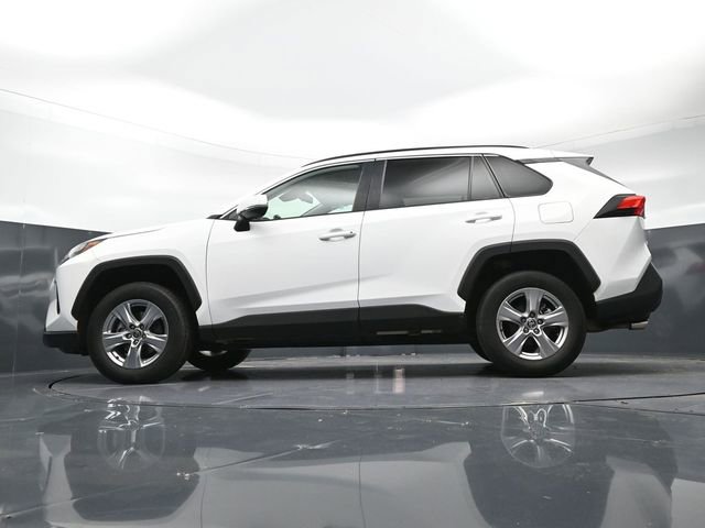 Used 2022 Toyota RAV4 XLE w/ Convenience Package image 40