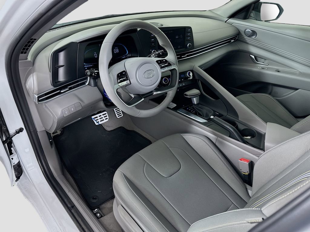 New 2026 Hyundai Elantra Sport image 9