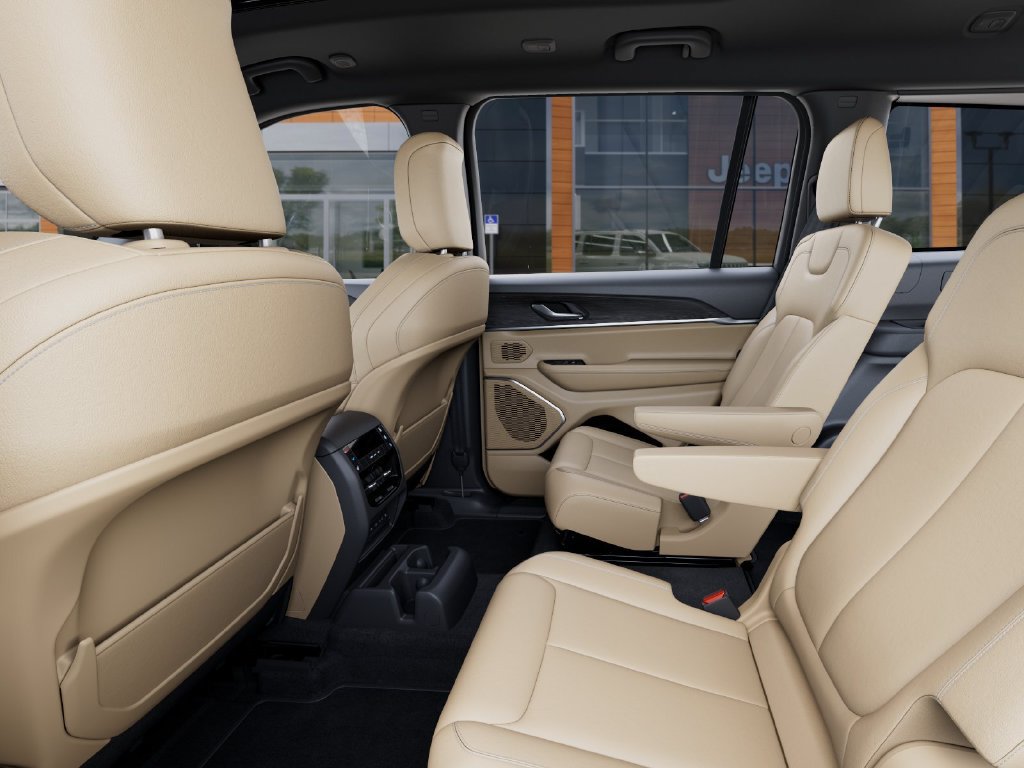 New 2026 Jeep Grand Cherokee L Limited AWD/4WD image 24
