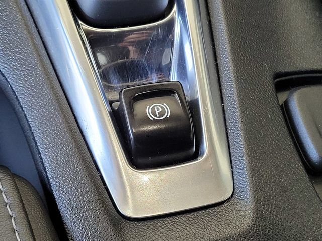 Used 2021 Chevrolet Camaro LS RWD image 13