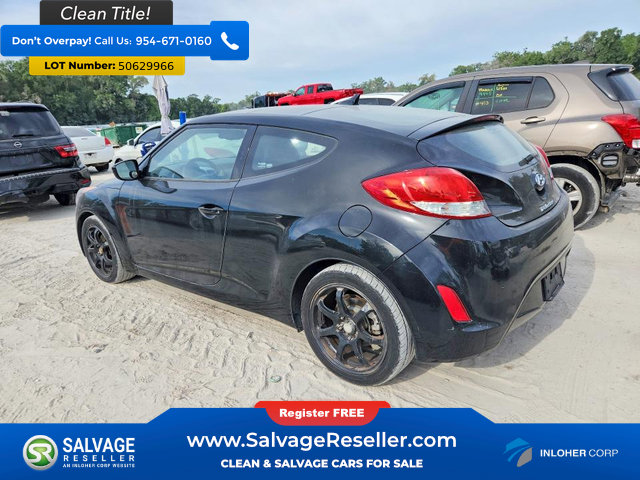 Used 2012 Hyundai Veloster w/ Tech Pkg FWD image 3