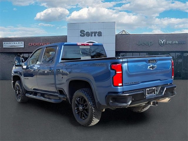 Used 2025 Chevrolet Silverado 2500 LT w/ Trail Boss Package image 4