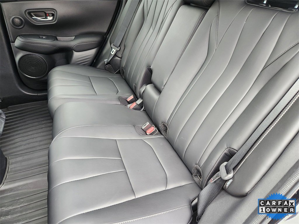 Certified 2025 Acura ADX AWD image 31