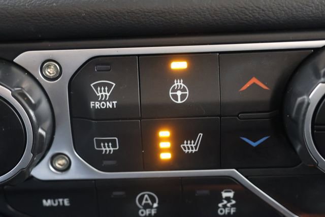 Used 2025 Jeep Wrangler Unlimited Rubicon w/ Convenience Group image 16