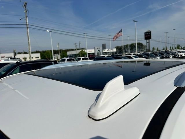 Used 2021 Chevrolet Tahoe LT w/ Luxury Package AWD/4WD image 35