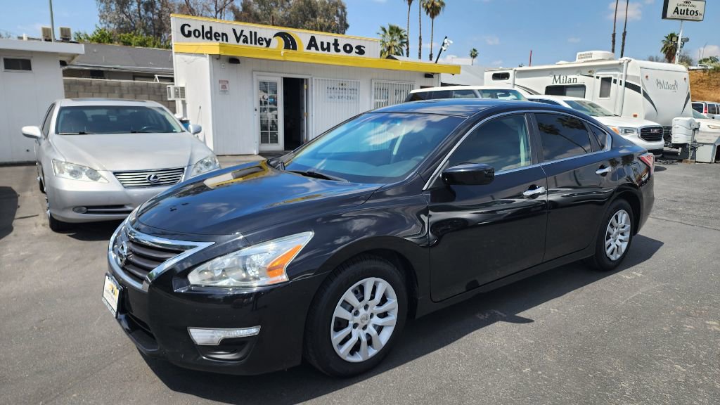 Used 2015 Nissan Altima 2.5 S w/ Power Driver Seat Package FWD image 1