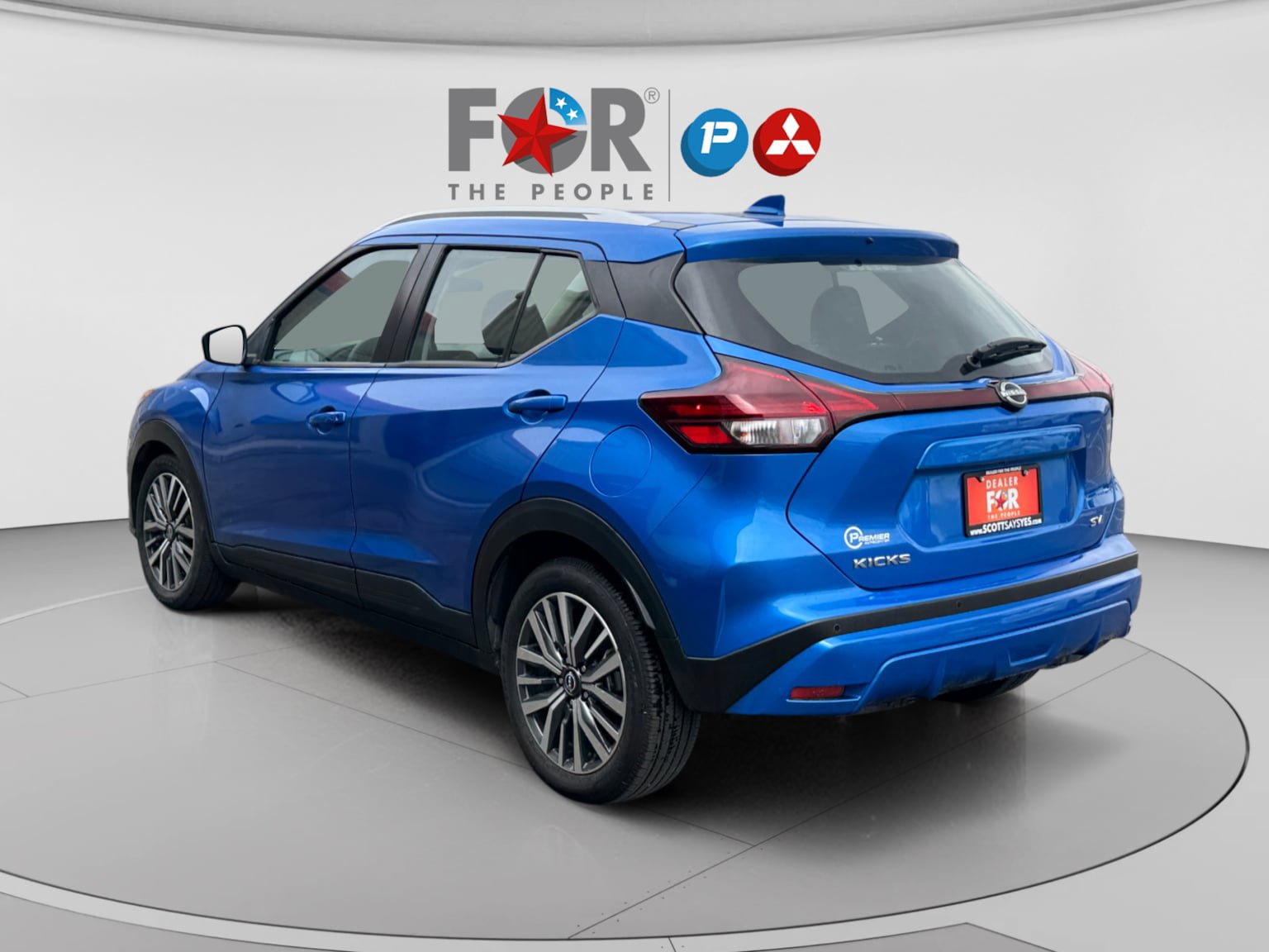 Used 2023 Nissan Kicks SV FWD image 3