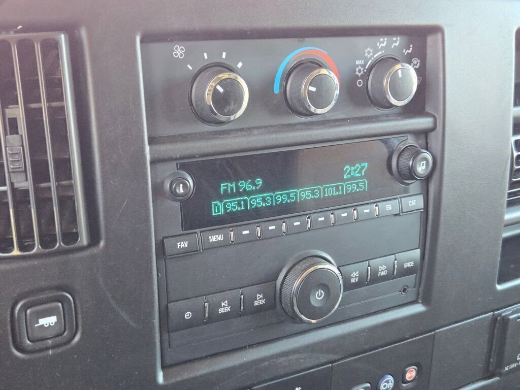 Used 2019 Chevrolet Express 3500 w/ Driver Convenience Package image 25