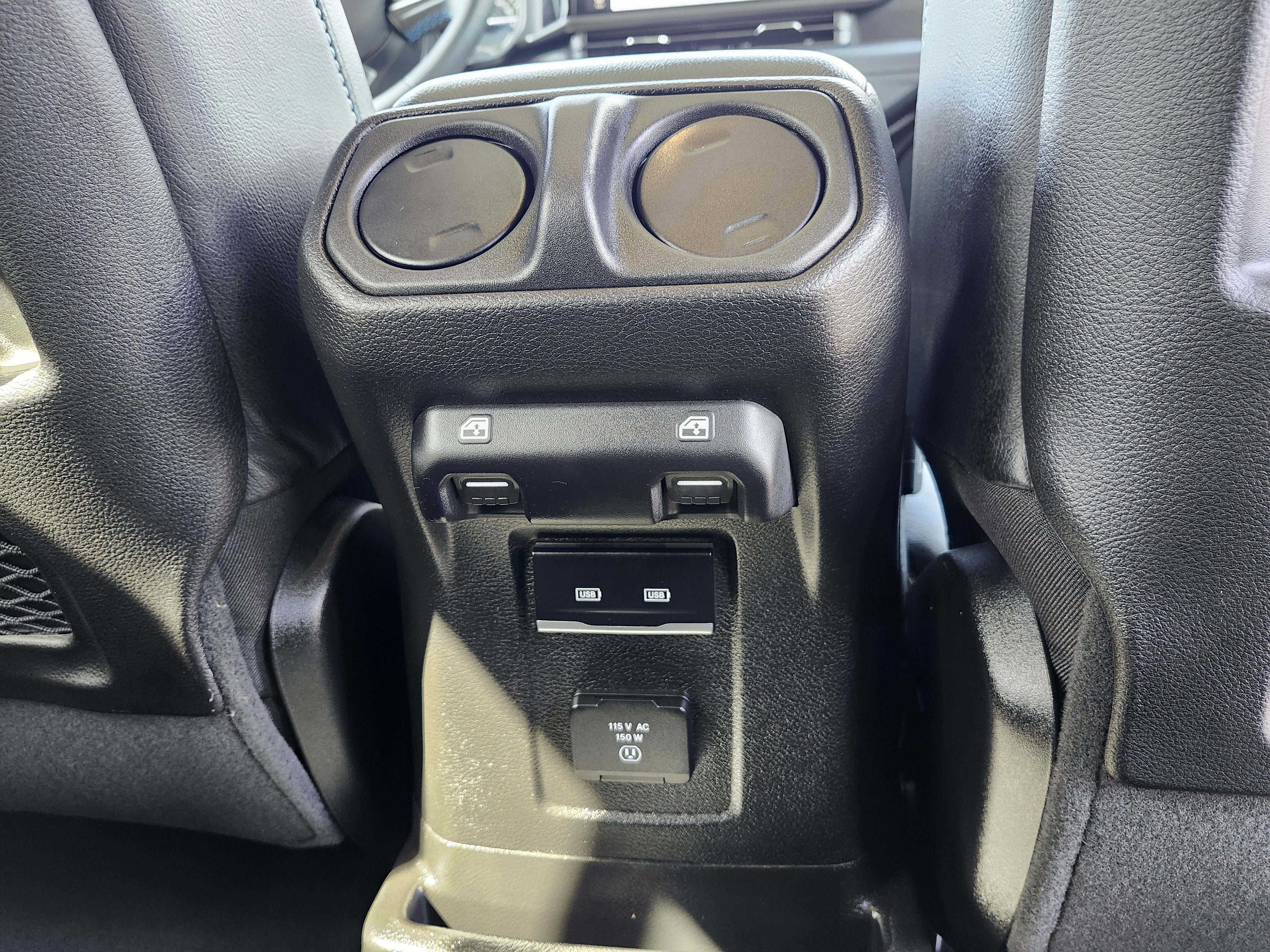 Used 2024 Jeep Wrangler Rubicon w/ Convenience Group image 14