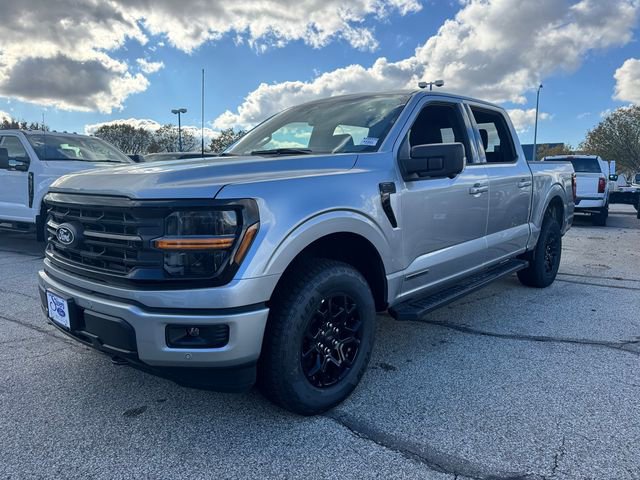 New 2025 Ford F150 XLT w/ Equipment Group 302A MID image 3