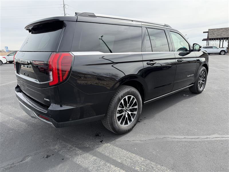 Used 2025 Ford Expedition Max Platinum image 7