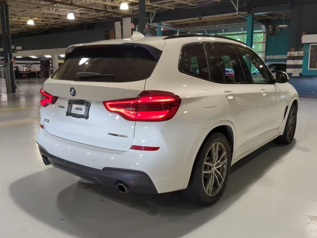 Used 2018 BMW X3 xDrive30i w/ M Sport Package AWD/4WD image 8