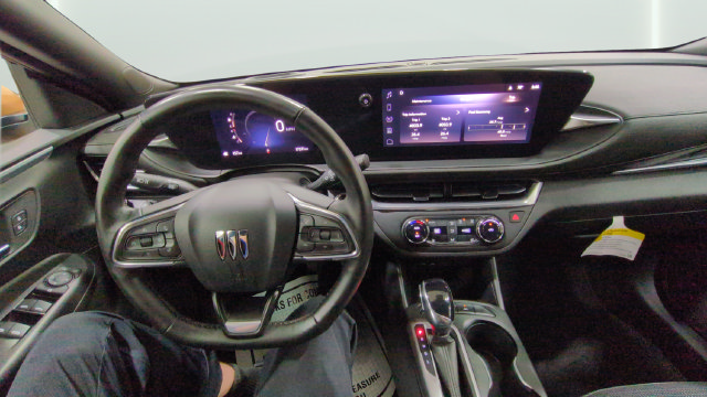 Used 2024 Buick Envista Preferred w/ Convenience I Package FWD image 10