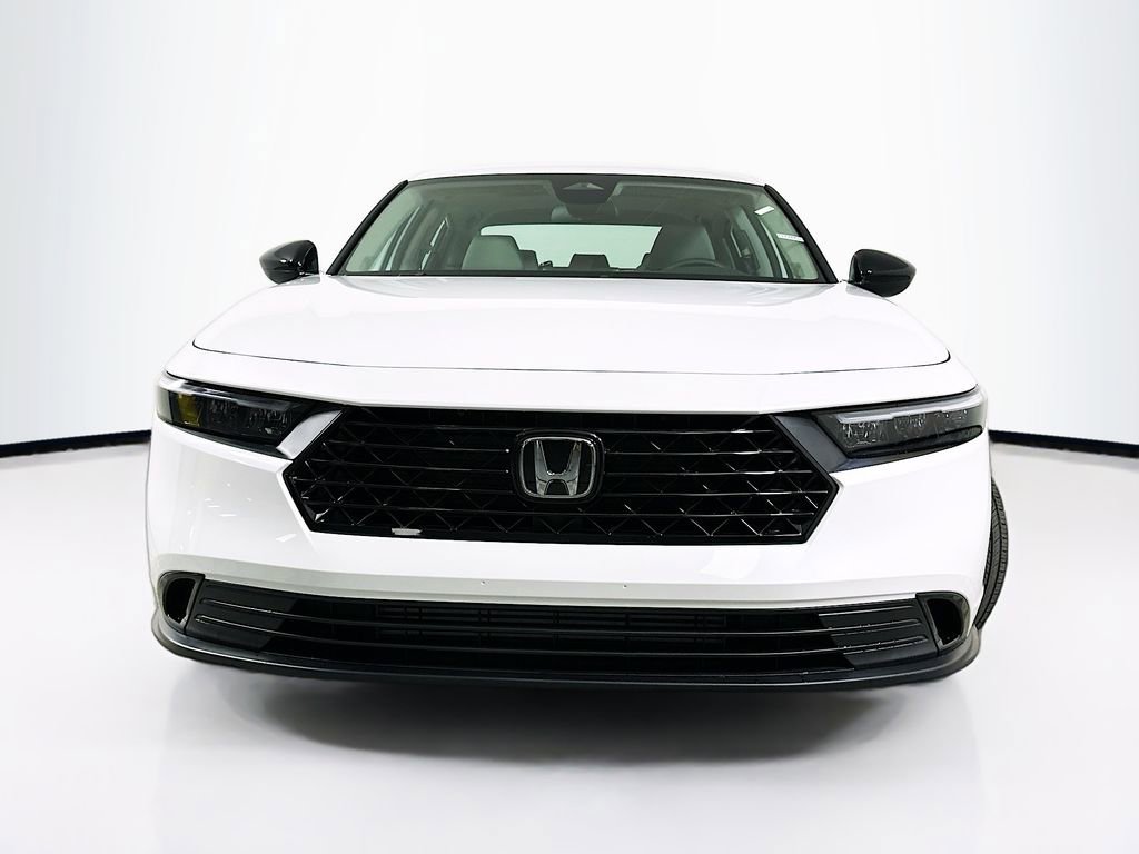 Certified 2025 Honda Accord SE image 5
