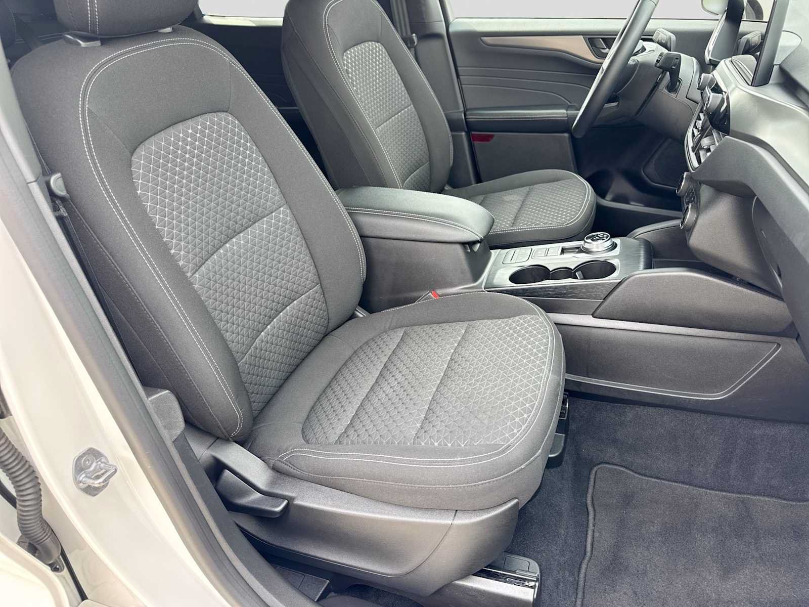 Used 2023 Ford Escape Active AWD/4WD image 20