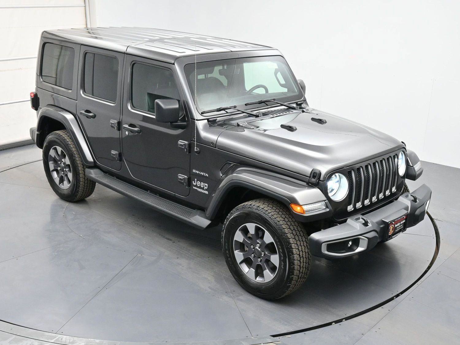 Used 2018 Jeep Wrangler Unlimited Sahara image 36