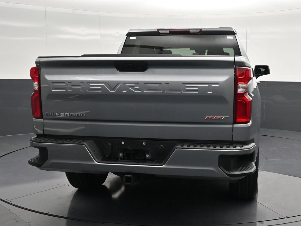 Used 2024 Chevrolet Silverado 1500 RST RWD image 2