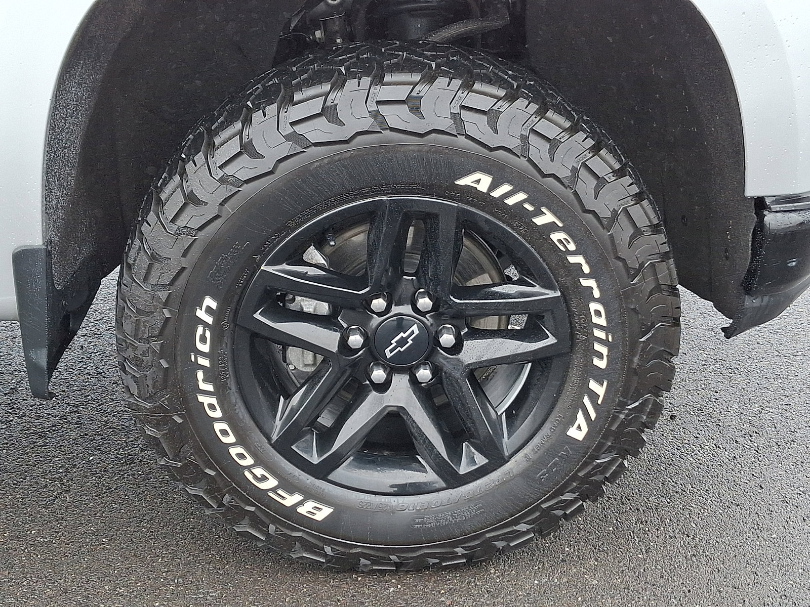 Used 2021 Chevrolet Silverado 1500 LT Trail Boss w/ Bed Protection Package image 8