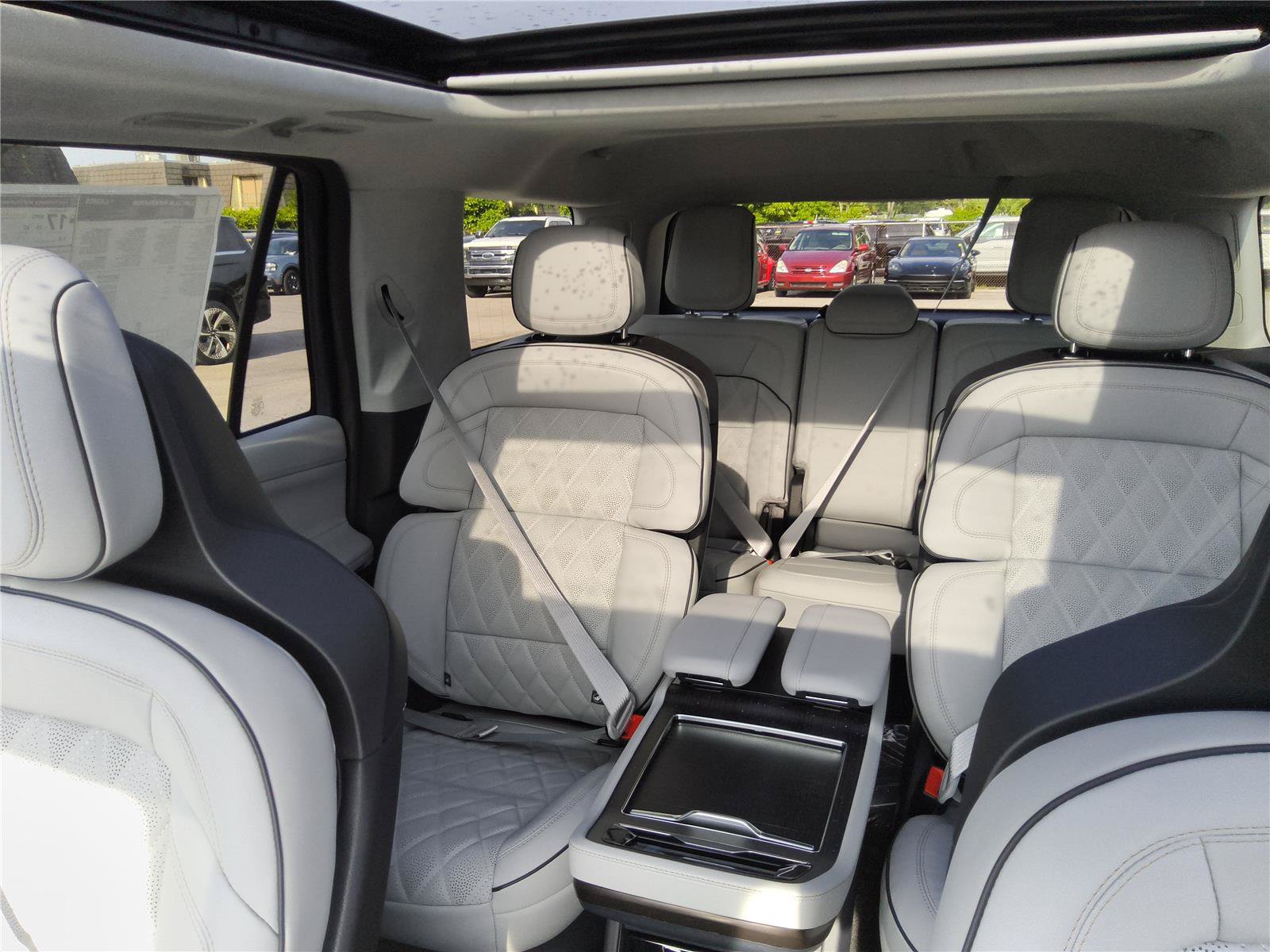 New 2027 Lincoln Navigator Black Label AWD/4WD image 15