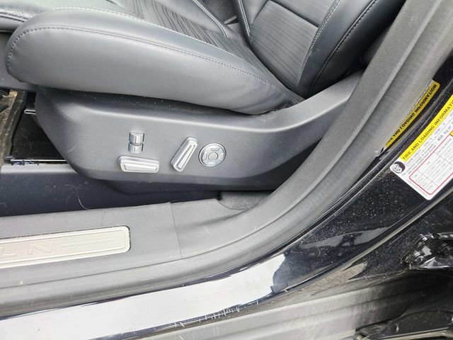 Used 2024 Lincoln Nautilus Reserve w/ Equipment Group 203A AWD/4WD image 32