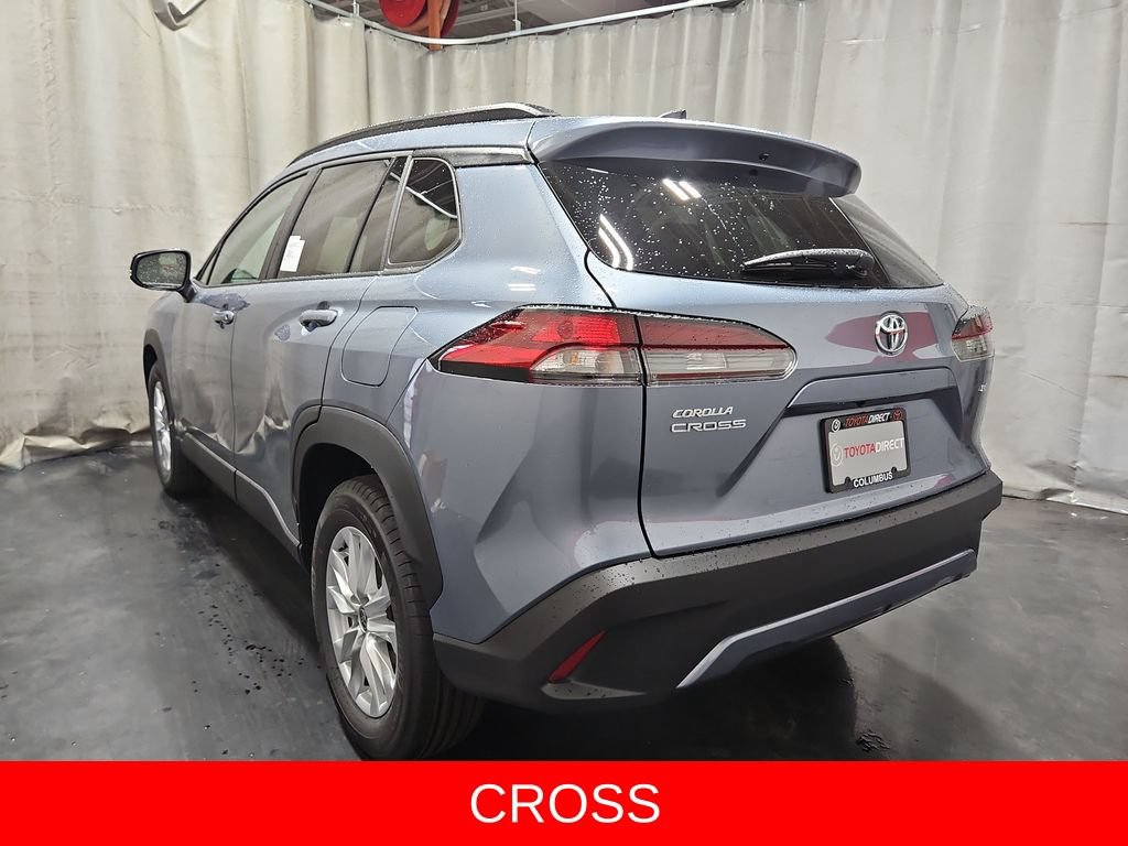 New 2026 Toyota Corolla Cross LE w/ Moonroof Package FWD image 5
