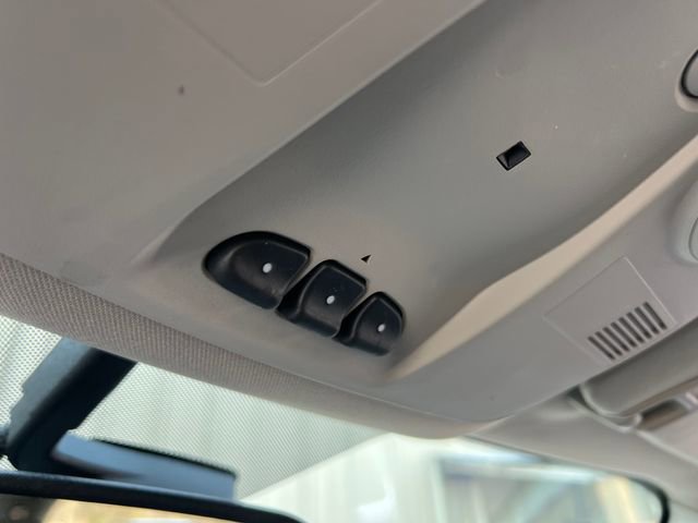 Used 2016 GMC Acadia SLT image 29