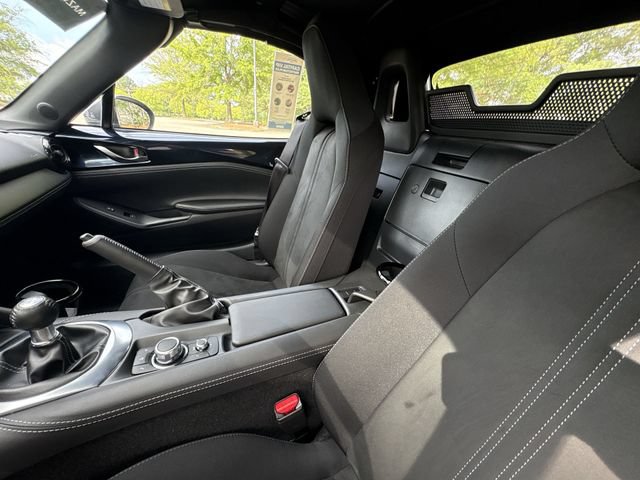 Certified 2025 MAZDA MX-5 Miata Club RWD image 21