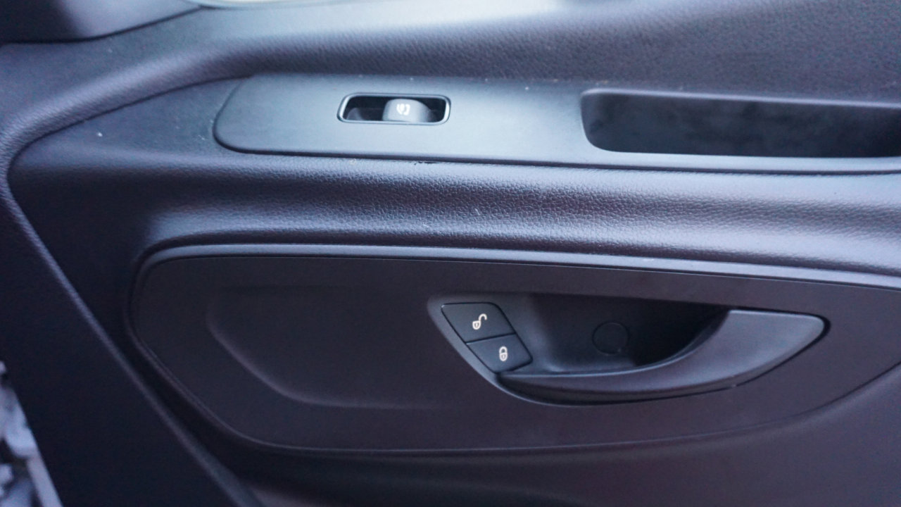 Used 2023 Mercedes-Benz Sprinter 2500 image 25