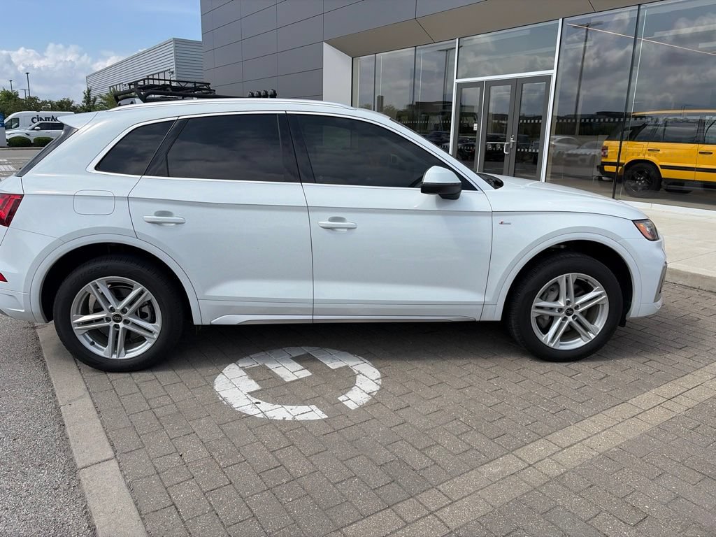 Used 2024 Audi Q5 e Premium Plus AWD/4WD image 4