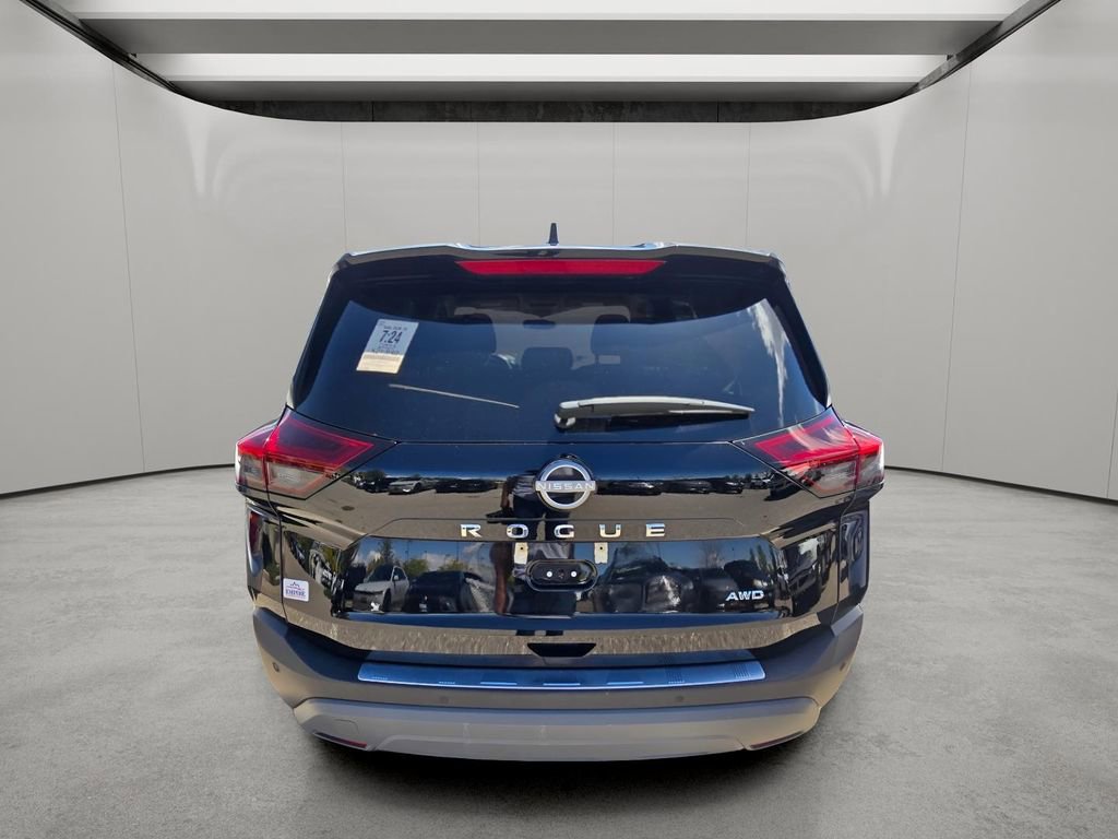 Used 2023 Nissan Rogue S AWD/4WD image 8