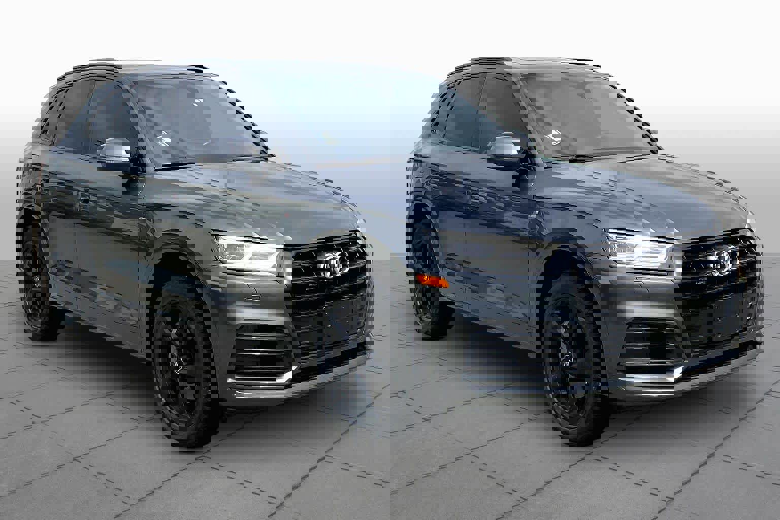 Used 2020 Audi Q5 2.0T Titanium Premium Plus w/ Premium Plus Package image 2