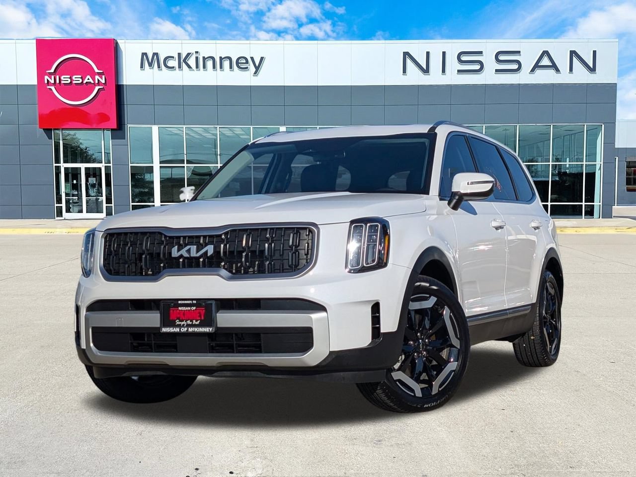 Used 2025 Kia Telluride EX w/ EX Captain's Chair Package