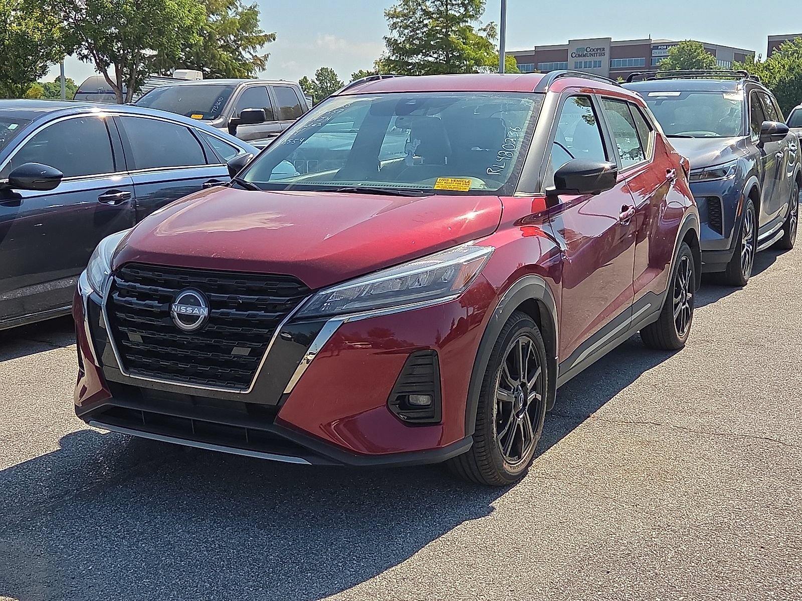 Used 2024 Nissan Kicks SR w/ SR Premium Package FWD video 2