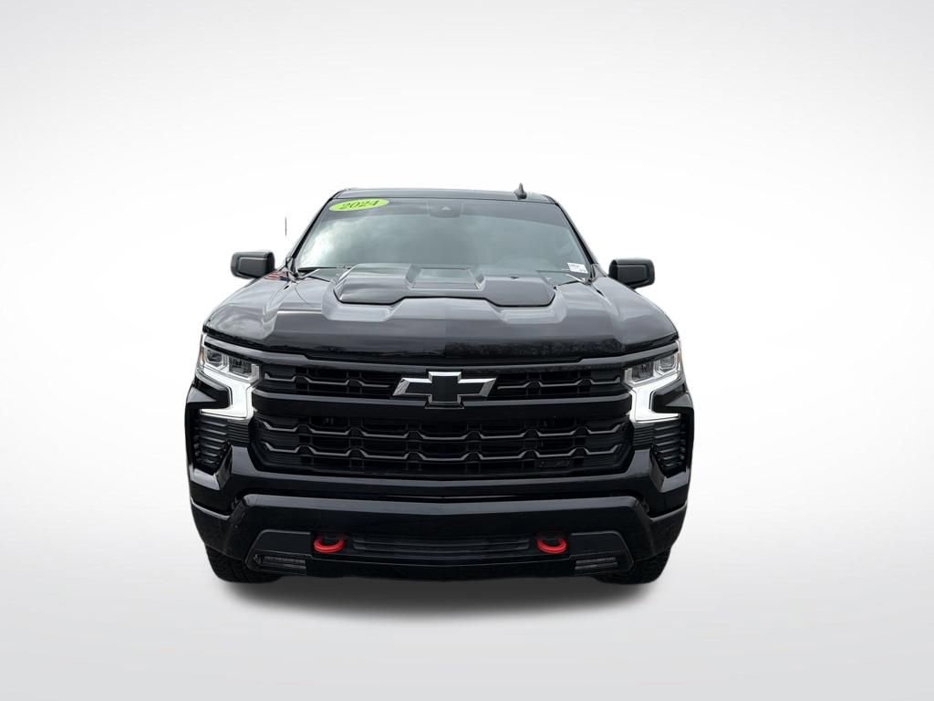 Used 2024 Chevrolet Silverado 1500 LT Trail Boss w/ Convenience Package II AWD/4WD image 2