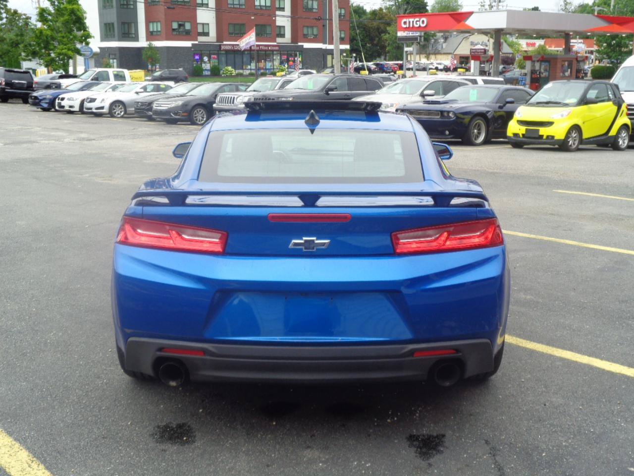 Used 2017 Chevrolet Camaro LT RWD image 15
