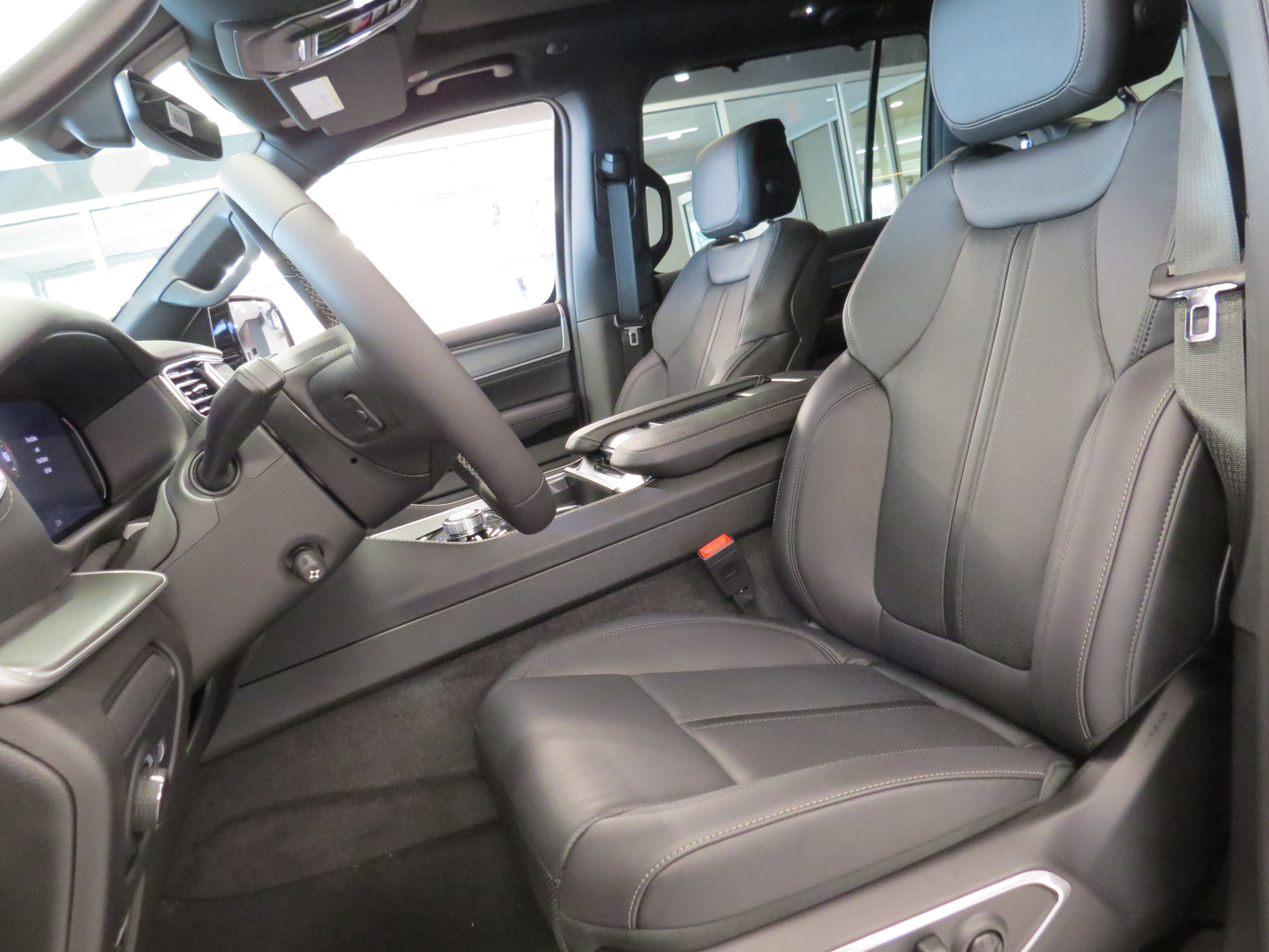 New 2026 Jeep Grand Wagoneer Limited AWD/4WD image 18