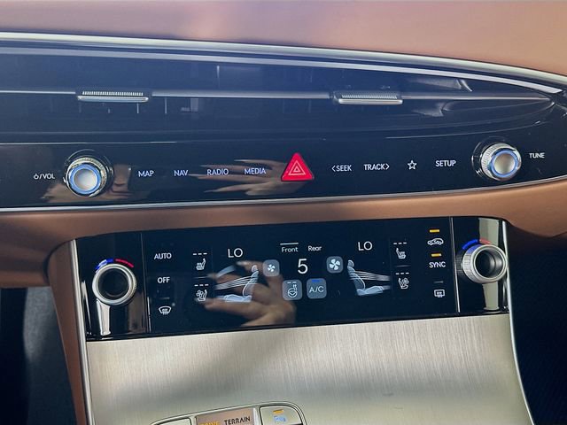 New 2026 Genesis GV70 2.5T Advanced image 14