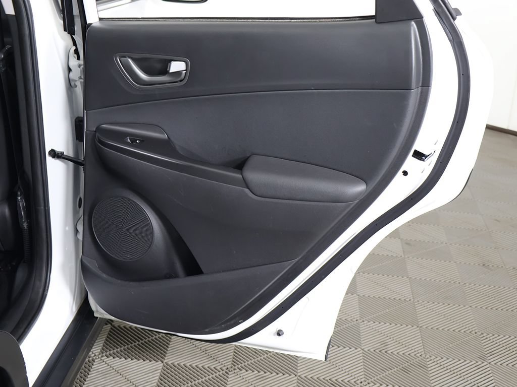 Used 2021 Hyundai Kona Limited FWD image 26